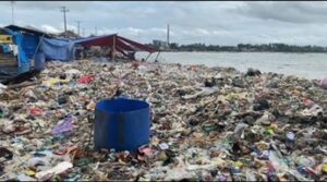 Viral Dulu, Bergerak Kemudian, Potret Gagalnya Pengelolaan Sampah di Teluk Labuan 1 Picture1 1